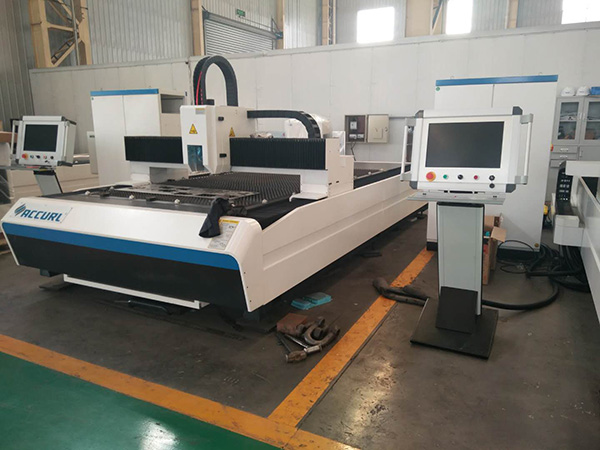 1500W סיב לייזר מכונת חיתוך מתכת